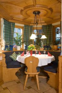 Maison d'hôtes Gasthof Zur Burg Hauptstr. 31 79879 Ewattingen Bade-Wurtemberg