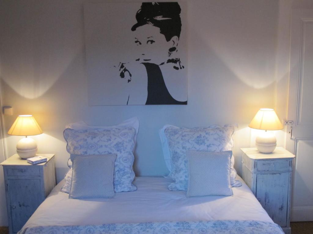 Gazelle Guest House and Art Gallery
