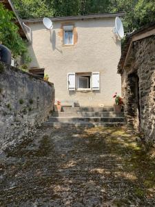 Maison d'hôtes Gîte La Valette d'Aurore - animaux bienvenus 712 chemin de la Valette 81250 Massals -1