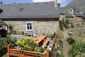 Maison d'hôtes Gîte Soum de l'Ase VILLAGE 65120 Grust Midi-Pyrénées