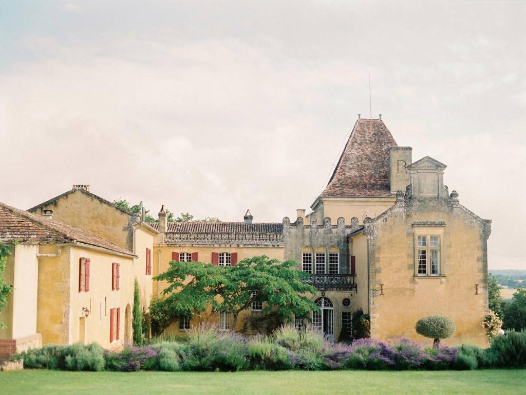 Gîtes du Château Mont d'Onel Lieu Dit Montdonel, 24150 Couze-et-Saint-Front