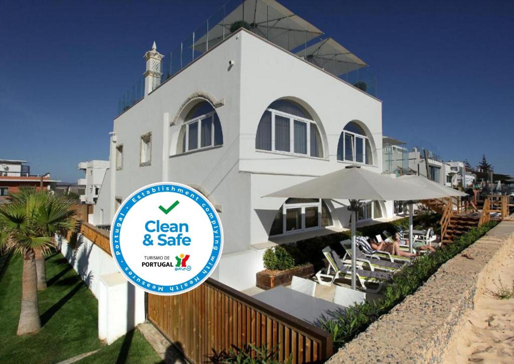 Golden Beach Guest House & Rooftop Bar Praia de Faro Avenida Nascente Nº2, 8005-520 Faro