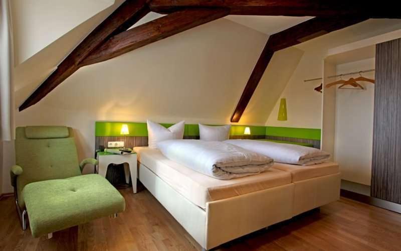 Maison d'hôtes Goldener Adler Otto-Drescher-Str. 12 97529 Sulzheim