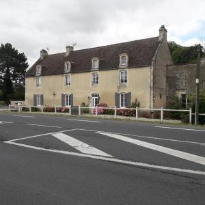 grange dans ancien corps de ferme