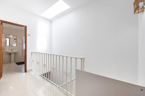Green Diamond House Rooms