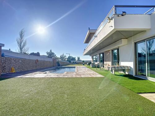 Guest House Summer Cascade Alvor Bed & Breakfast