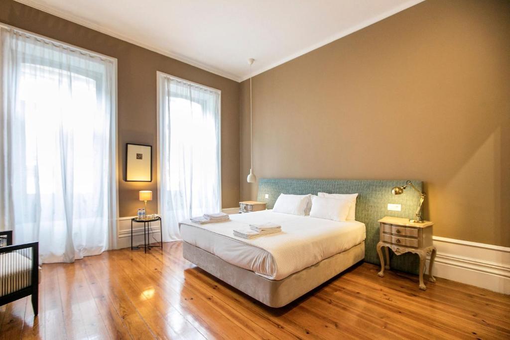 Maison d'hôtes Guesthouse Bonjardim Suites by LovelyStay Rua do Bonjardim 959 4000-132 Porto