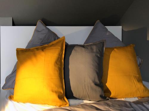 Guestroom by \