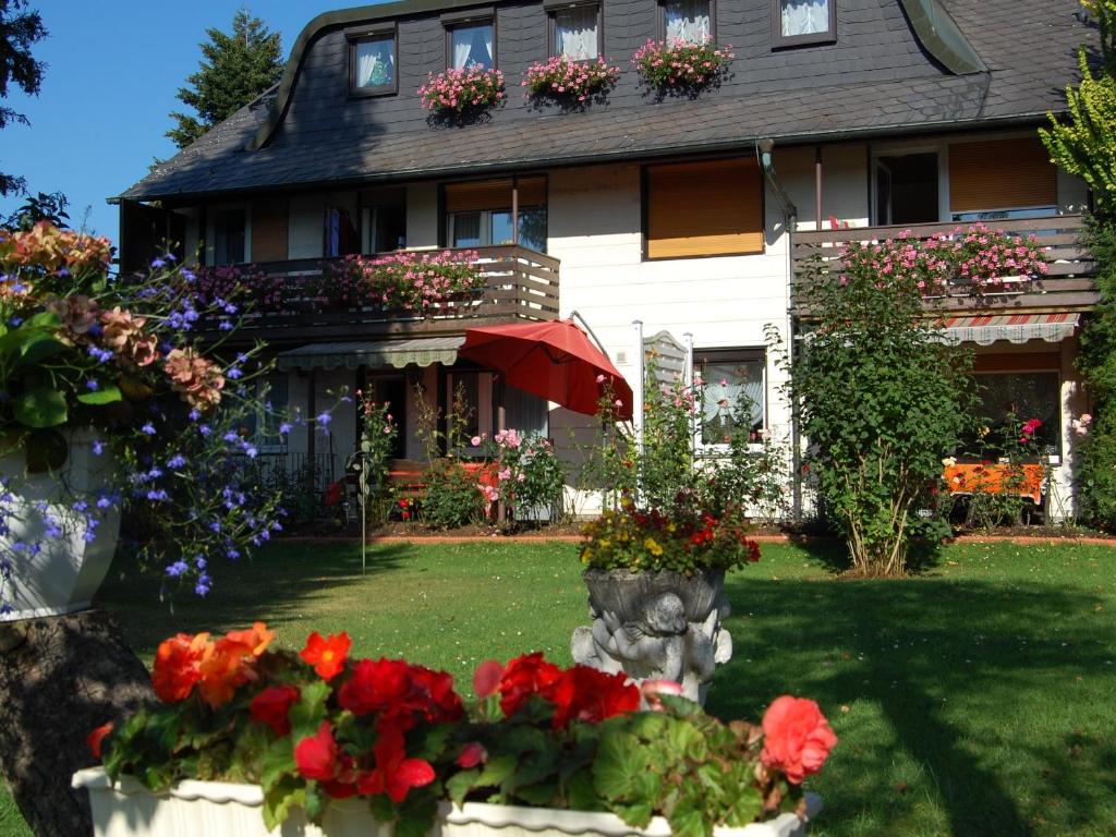 Haus Ingrid 12 Geroldsgrüner Straße, 95138 Bad Steben