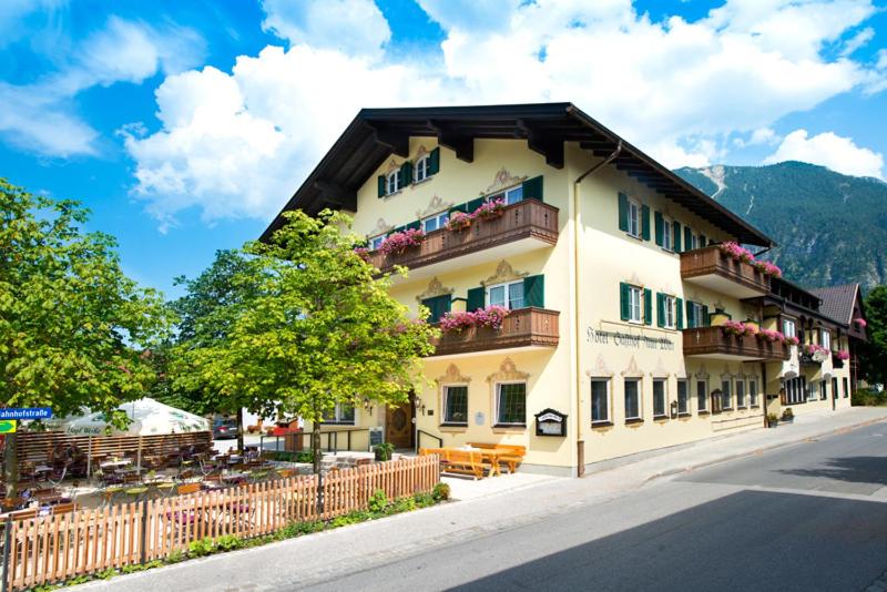 Hotel Gasthof Alter Wirt Bahnhofstr. 1-3, 82490 Farchant