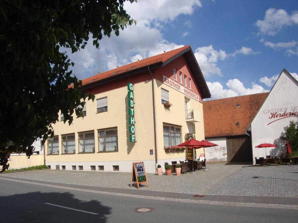 Maison d'hôtes Hotel Gasthof Herderich Attelsdorf 11 96132 Schlüsselfeld