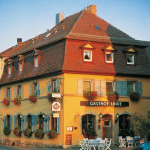 Maison d'hôtes Hotel Gasthof zur Linde Vorm Würzburger Tor 12 91541  Rothenburg ob der Tauber Bavière