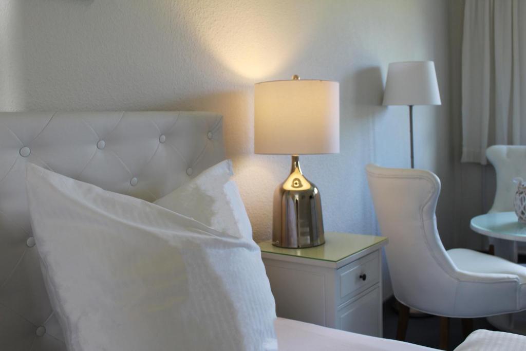 Hotel-Pension Am Fuchsberg Am Fuchsberg 7a, 18209 Bad Doberan