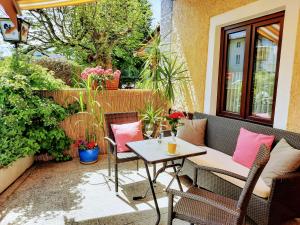 Maison d'hôtes Hotel Pension Lindenhof Alte Rathausstraße 24 83209 Prien am Chiemsee Bavière