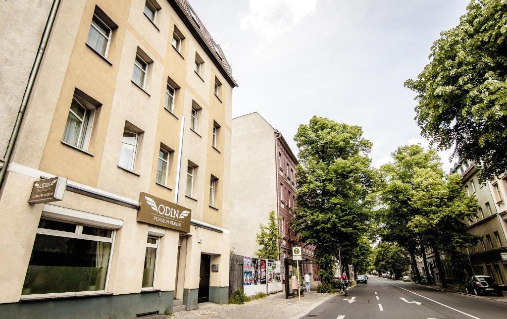 Hotel-Pension ODIN Roelckestr. 167, 13086 Berlin