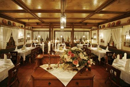 Hotel-Restaurant Esbach Hof Repperndorfer Str. 3, 97318 Kitzingen