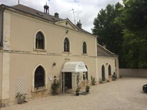 Hôtel-Restaurant Le Prieuré devient la \
