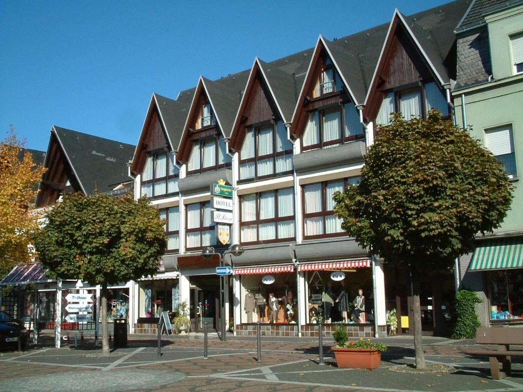 Hotel St. Pierre Hauptstr. 138, 53557 Bad Hönningen