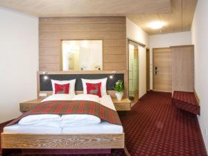 Hotel und Gästehaus Kreuz