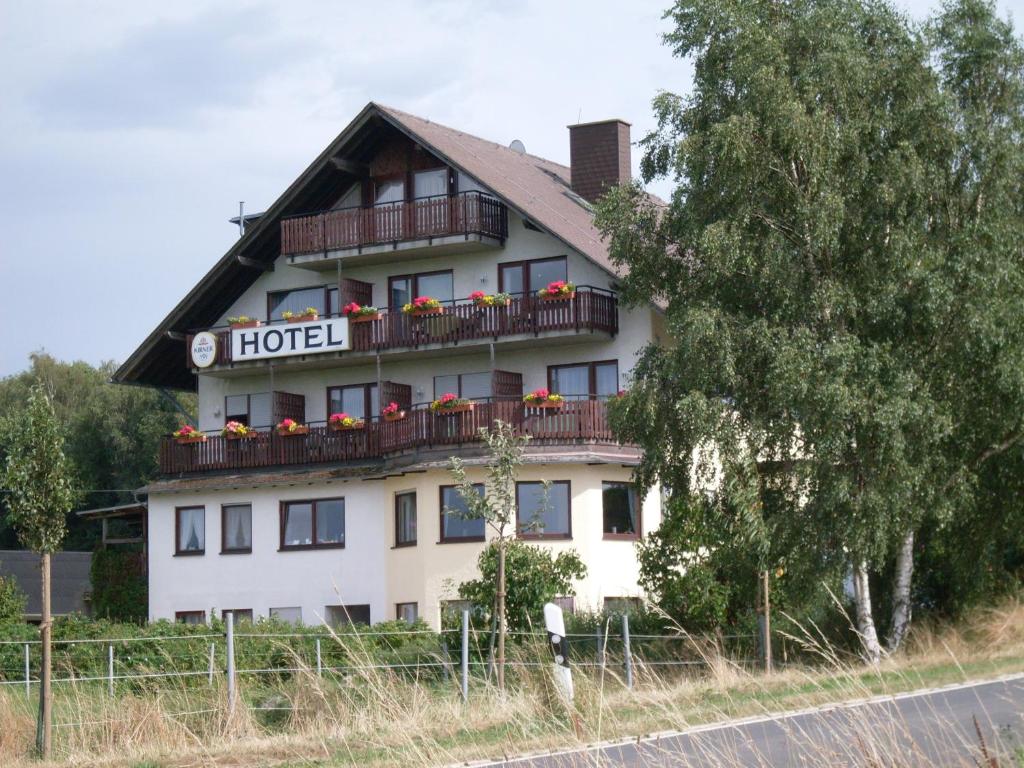 Hotel Wildenburger Hof Wildenburger Strasse 17, 55758 Kempfeld