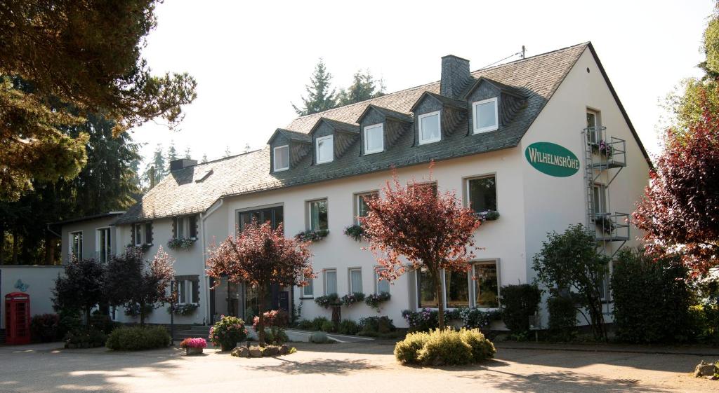 Hotel Wilhelmshöhe Auderath Wilhelmshöhe 4, 56766 Auderath