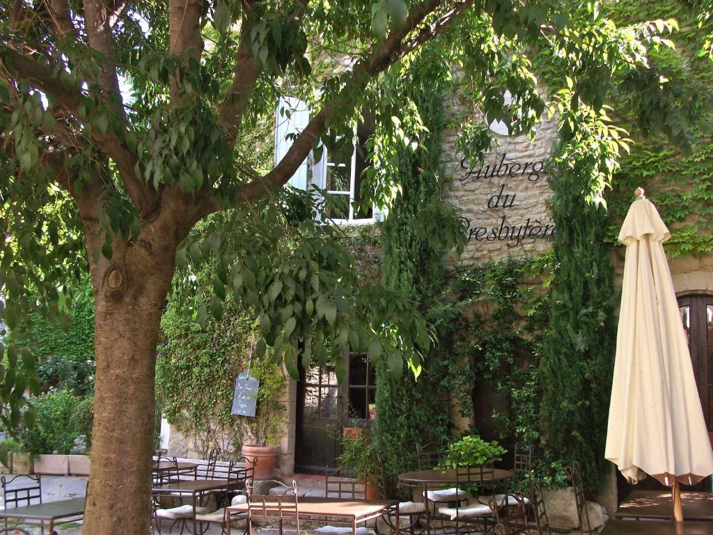 L'Auberge du Presbytère Place de la Fontaine, 84400 Saignon