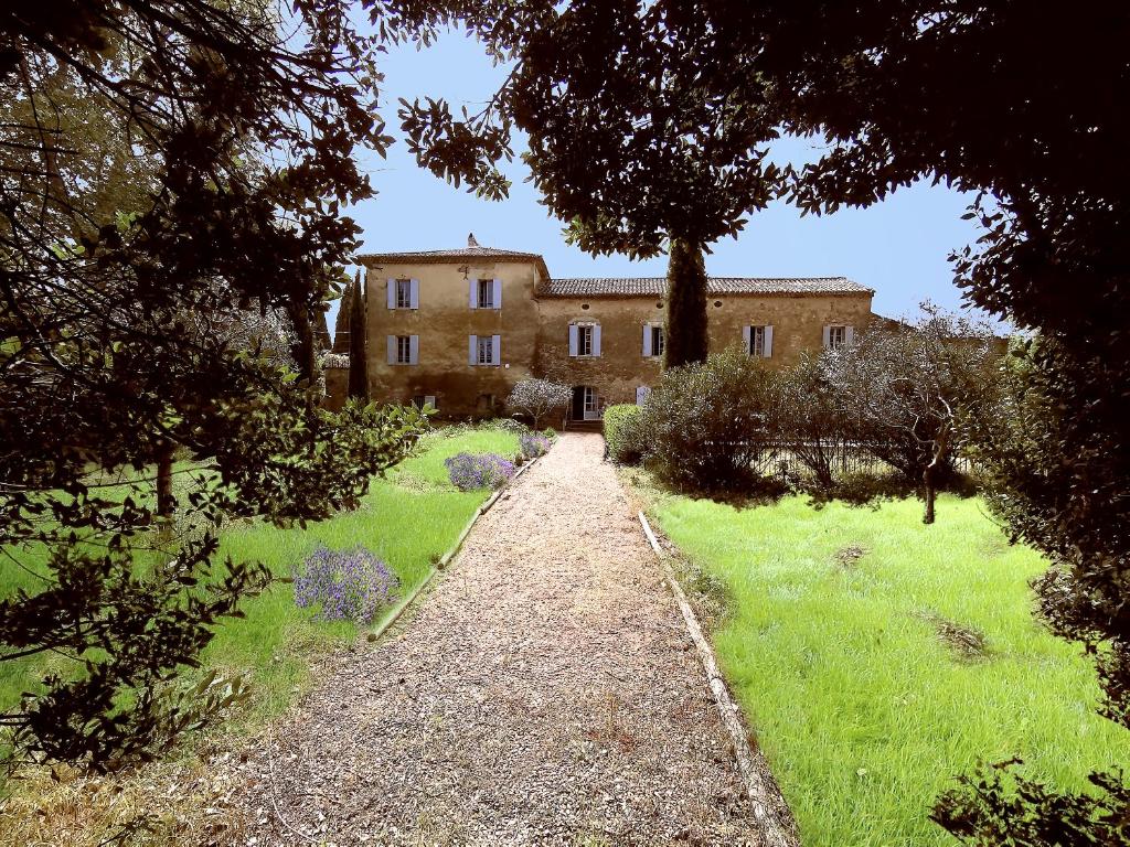 Maison d'hôtes La Bastide du Farfadet 555 Chemin de Ribas 30290 Laudun-l\'Ardoise