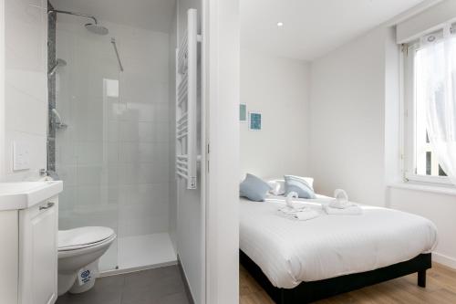 La Bergère de Domrémy Chambre spacieuse avec sdb privative, Espace partagés cuisine, salon et terrasse