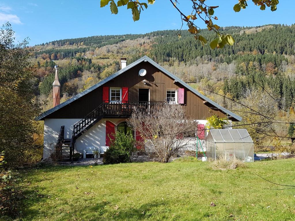 Maison d'hôtes La Beuratte 24 Route de l'Envers de Xoulces 88310 Cornimont