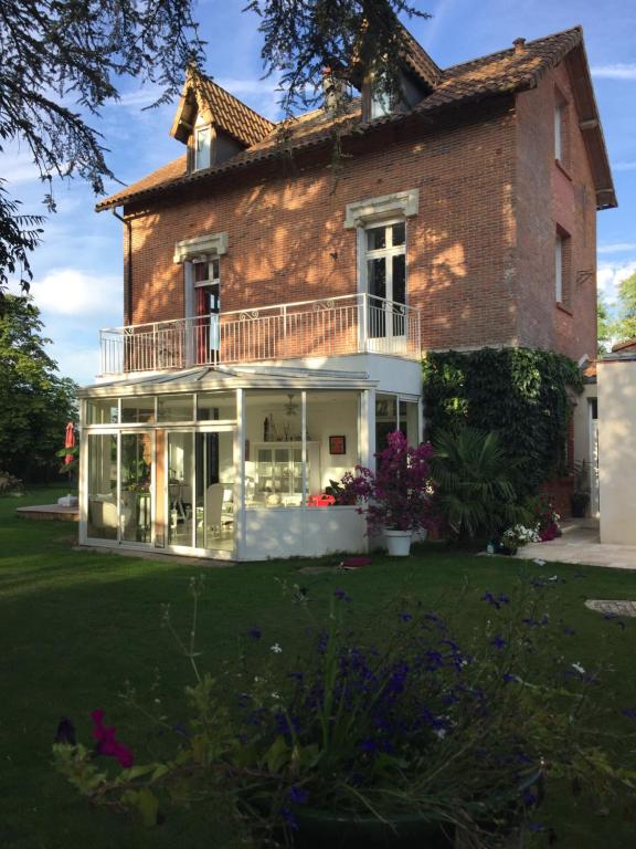 Maison d'hôtes La chambre Colbert Le Manoir de la tuilerie route de Chemille - Vezins 49360 Maulévrier