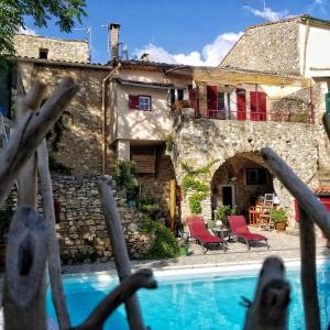 Maison d'hôtes La Dolce Vita - Chambre Cristoforo Colombo 3 Rue du Plo 34150 Montpeyroux Languedoc-Roussillon