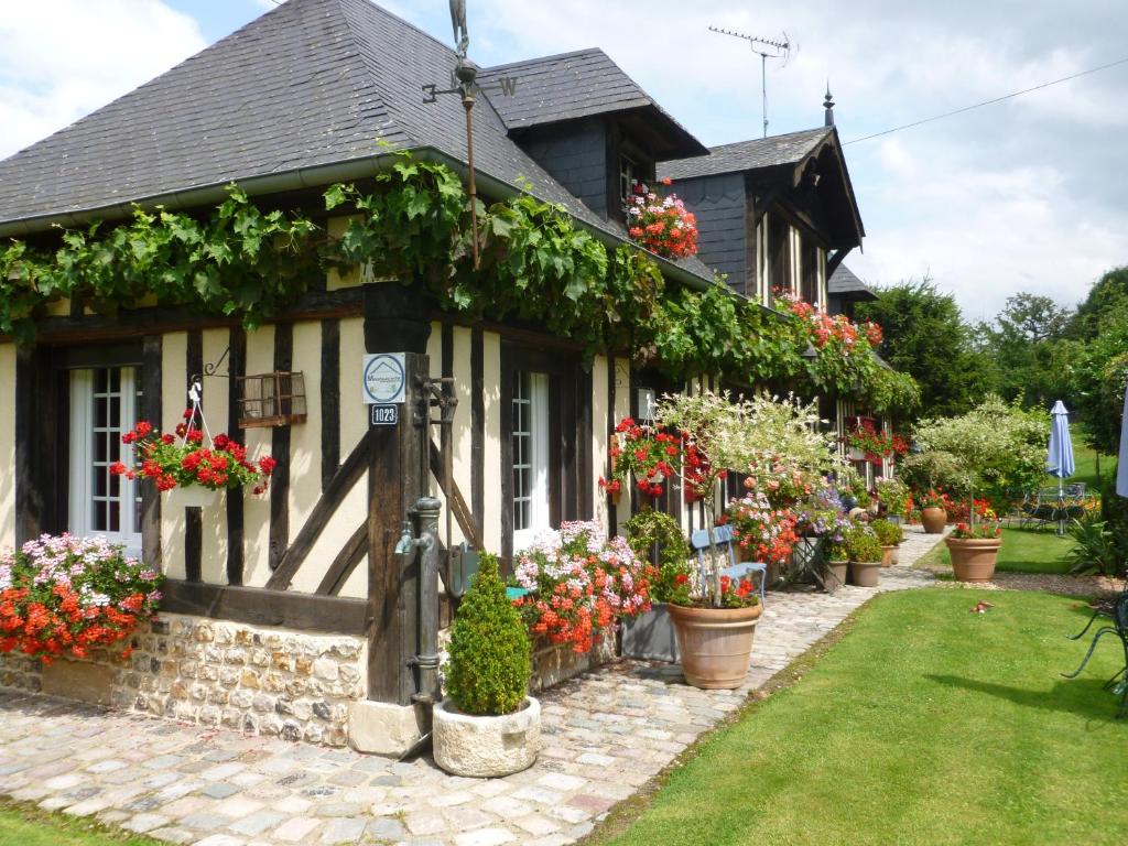 Maison d'hôtes La Ferme Du Pressoir Guest House 1023 Rue du Pottier 27210 Conteville