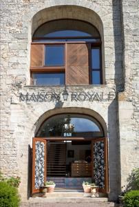 Maison d'hôtes La Maison Royale 16 Avenue Jacques Prévost 70140 Pesmes Franche-Comté