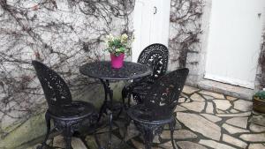 Maison d'hôtes La Vigne Vierge 8 Rue Bonne Dame 45110 Châteauneuf-sur-Loire Région Centre