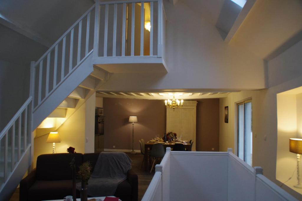 La Villa des Arts 72460 Savigné-lʼÉvêque