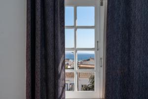 LACUS OCEAN GUESTHOUSE