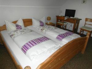 Maison d'hôtes Landgasthaus Kaster Eichenweg 2 56812 Valwig Rhénanie-Palatinat