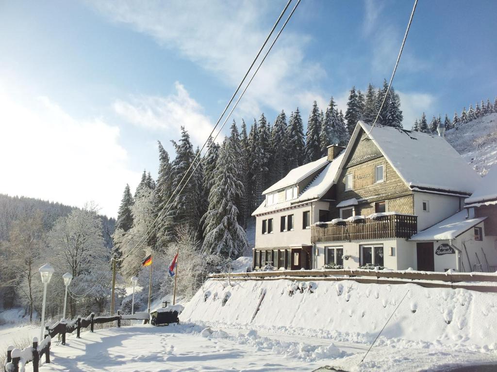 Landgasthof Nesselbach Nesselbach 1, 57392 Schmallenberg