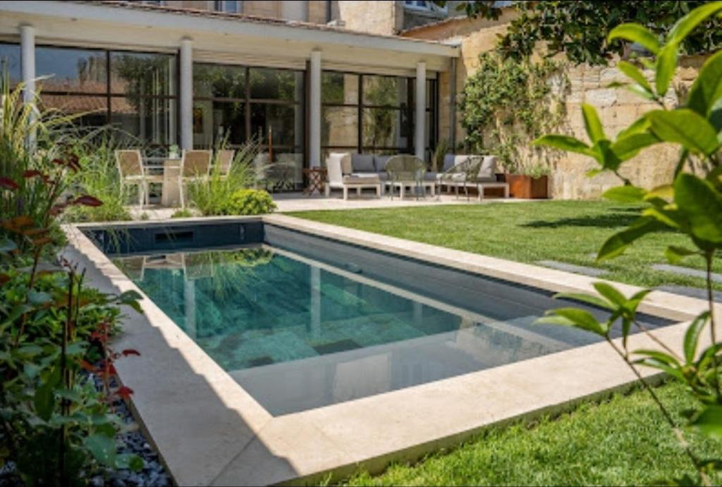 Maison d'hôtes Le Clou de Louis 105 Rue de la Croix-de-Seguey 33000 Bordeaux