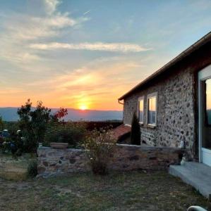 Maison d'hôtes Le gîte du Bachat 15 Donaze 43800 Vorey Auvergne