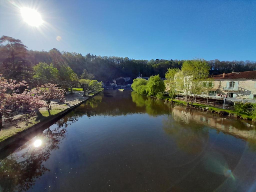 Le gîte Les Roches Les Roches, 24310 Les Roches