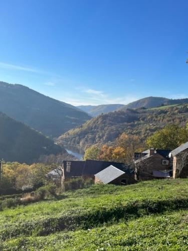 Maison d'hôtes Le Mas des vignes La Boual 12480 Brousse-le-Château Midi-Pyrénées