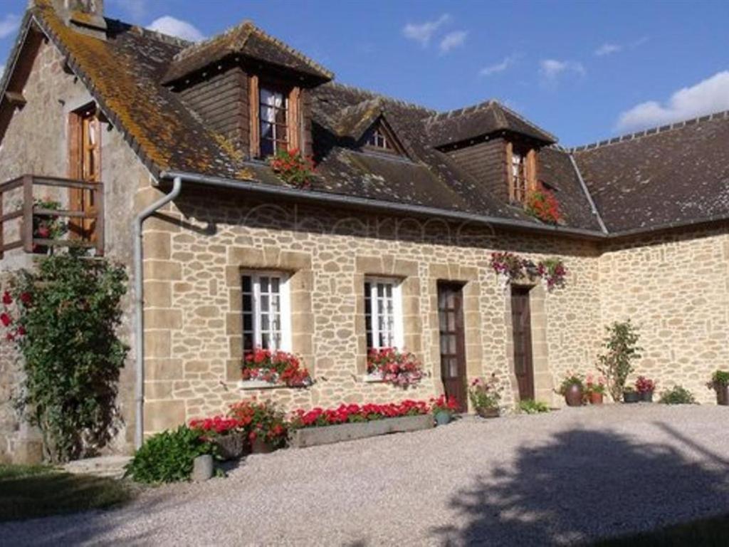 Maison d'hôtes Le Mont Roti Chambres d’Hôtes Le Mont Roti 61600 Faverolles