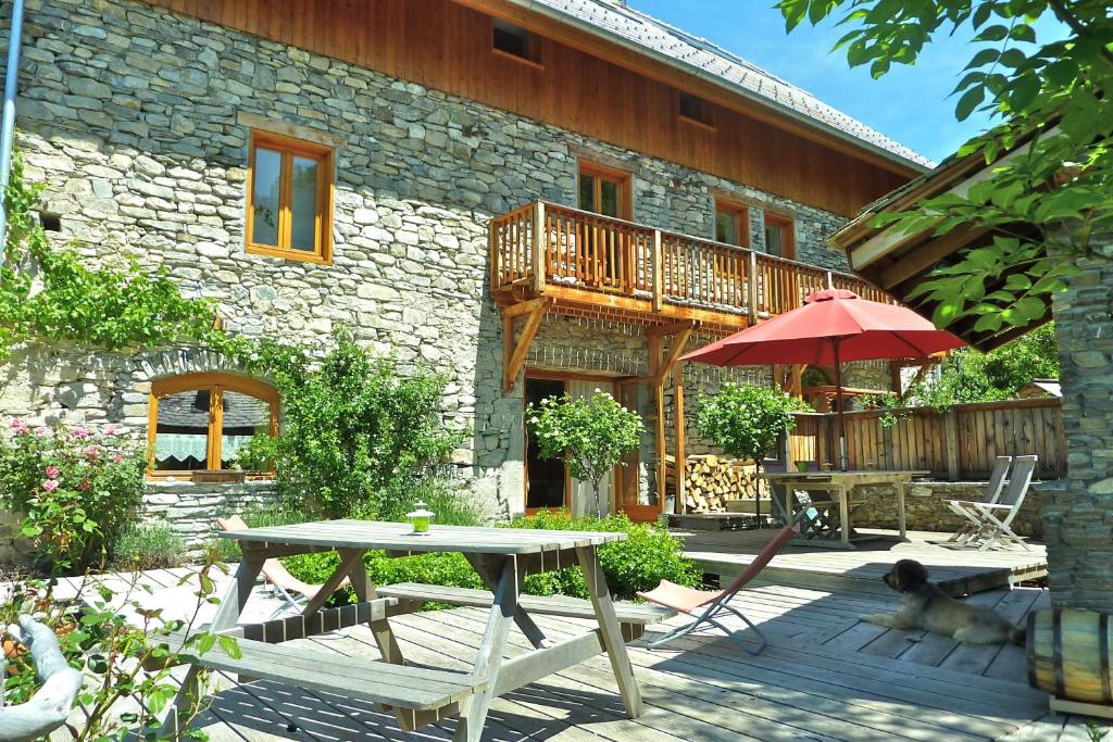 Le Moulin Ollivier Le Villard, 05200 Saint-André-dʼEmbrun