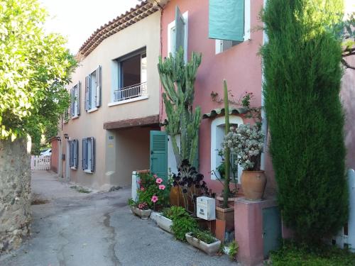 Le Rouveau