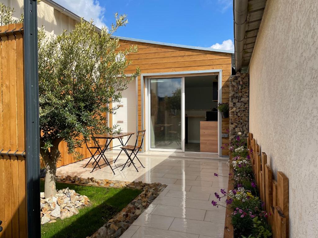 Maison d'hôtes Le Studio de l'Olivier ZAC ECO SEINE - Route des Andelys 27940 Courcelles-sur-Seine