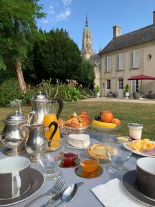 Le Tardif, Noble Guesthouse