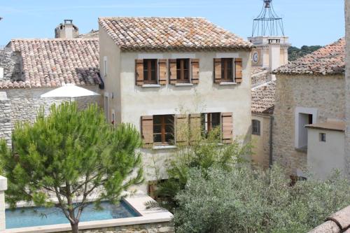 Le Village