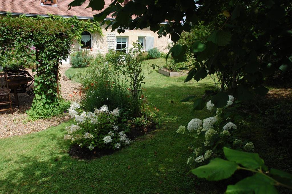 Maison d'hôtes LES CAPUCINES 3 Rue de la Coudraye  LIEU DIT LA BIDAUDIERE 37140 Bourgueil