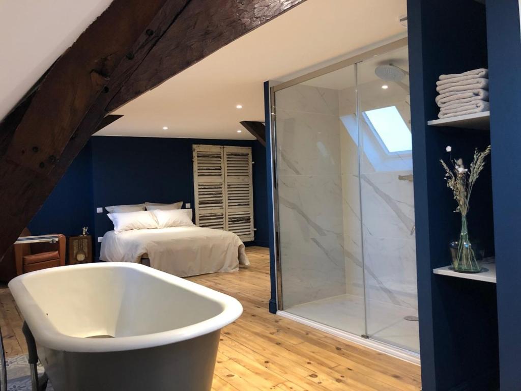 Maison d'hôtes Les chambres Berguoises Superbe Chambre au coeur de Bergues 34 Rue du Port 59380 Bergues